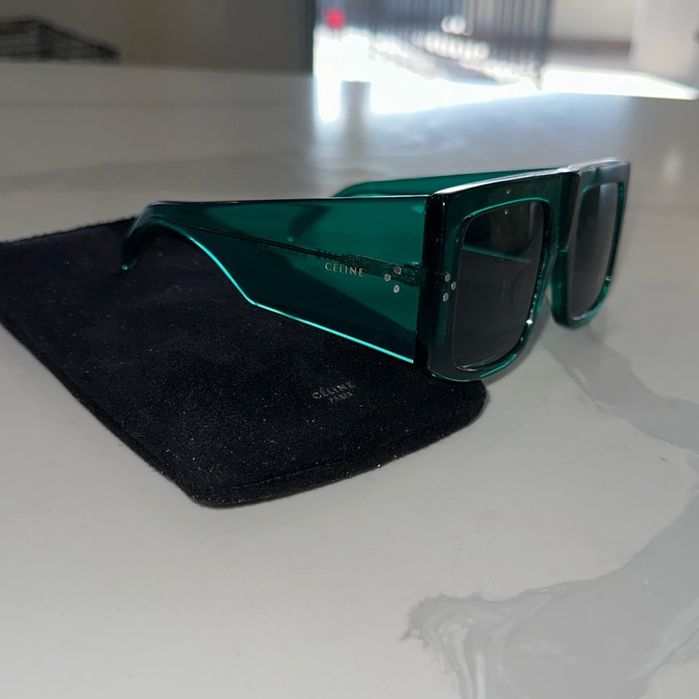 Céline sunglasses 😎